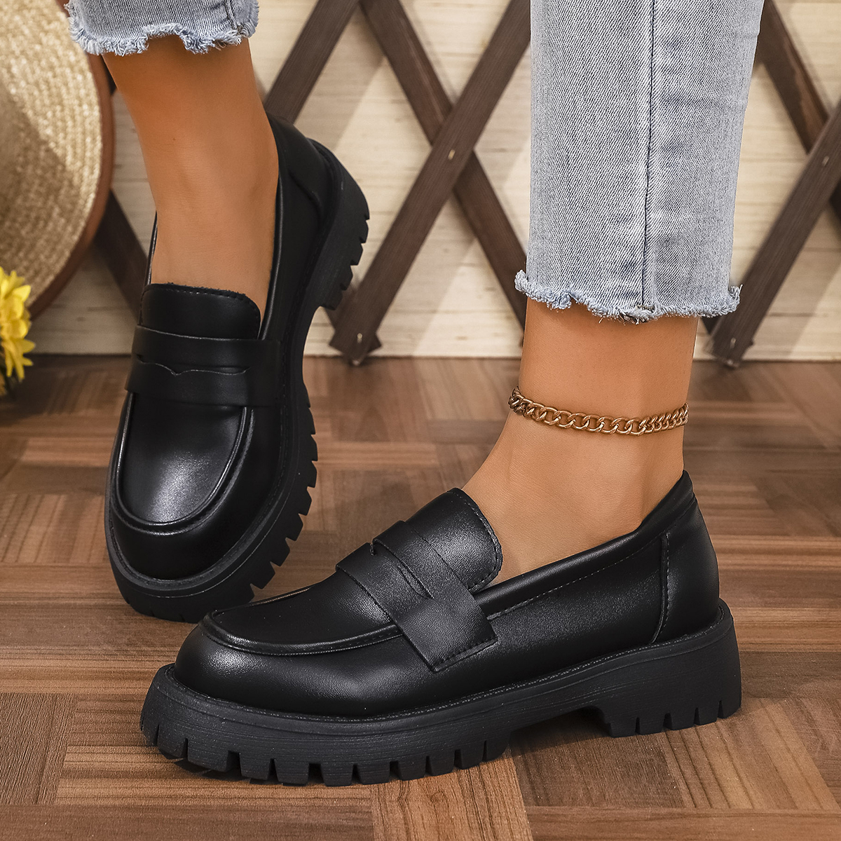 Women's British Style Thick Bo - Patent Leather Oxford ulasan dan harga